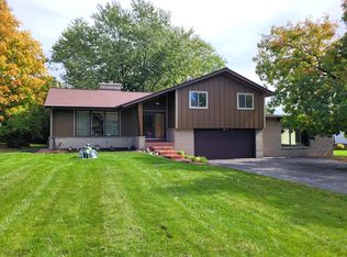 4320 N 142nd St, Brookfield, WI 53005