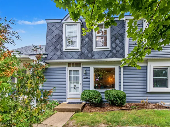 2828 Bombridge Ct, Ann Arbor, MI 48104