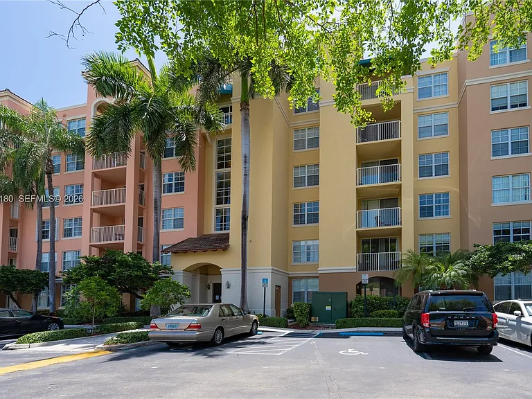 19601 E Country Club Dr #7606 — Photo 3