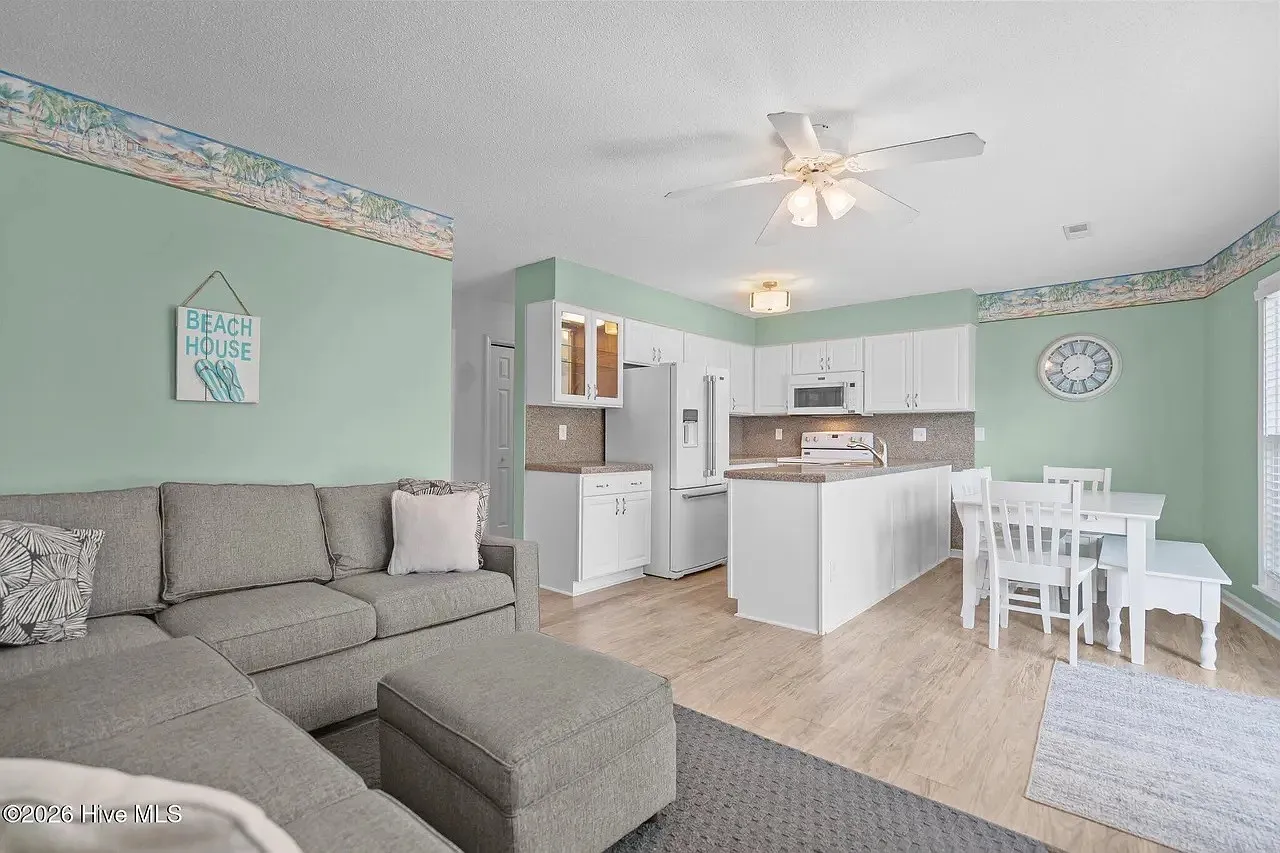 1314 Lake Park Blvd S - 1314 SLPB Unit 4 — Photo 1
