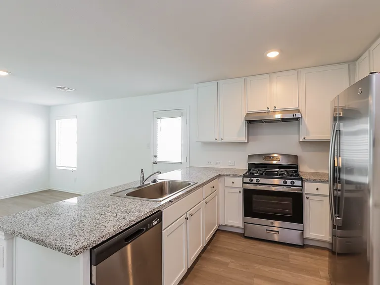 4327 Levee Rdg — Photo 9