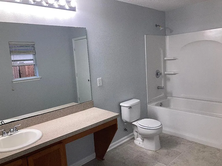 76016 Long Pond Loop — Photo 7