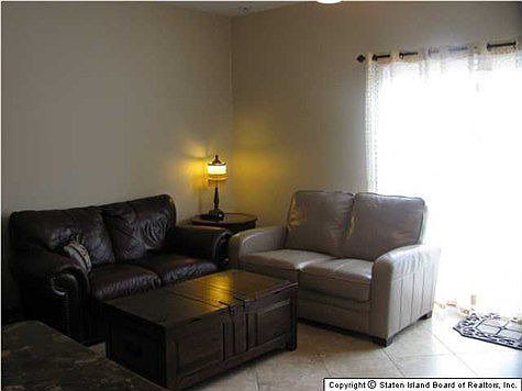 5th image of 47 Talarico Ct