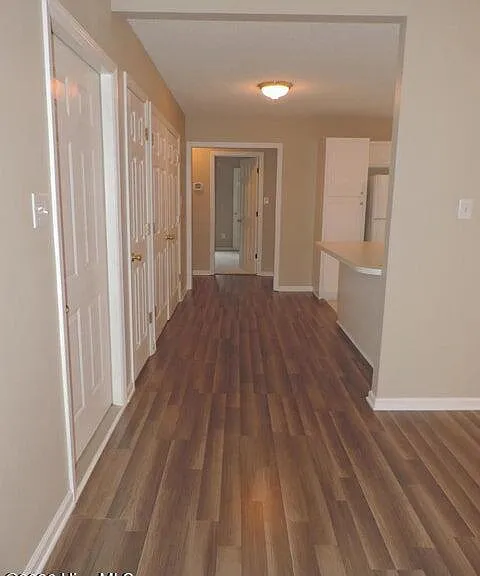 105 Monterey Cir — Photo 4