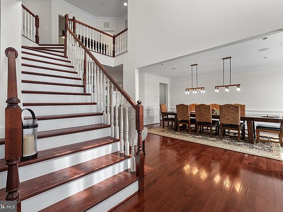 5th image of 12904 Walkers Ln