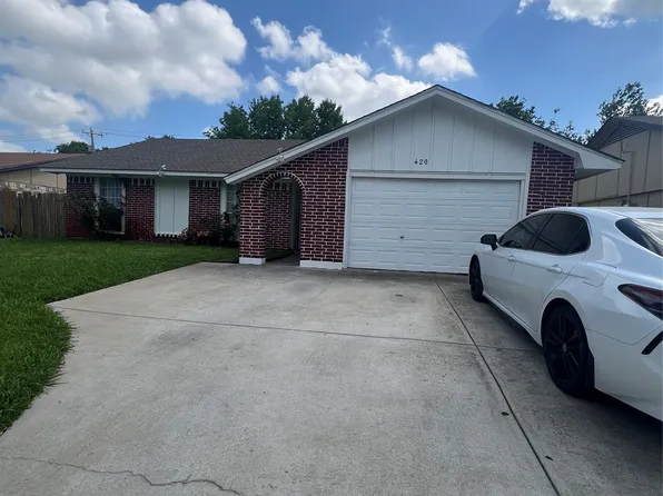 420 Price Dr, Lewisville, TX 75067
