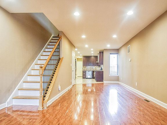 4th image of 6415 N 21st St
