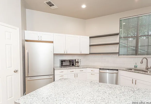 11306 Cedar Park — Photo 16