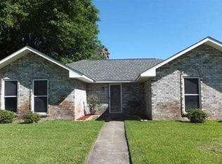 44062 Penny St, Saint Amant, LA 70774