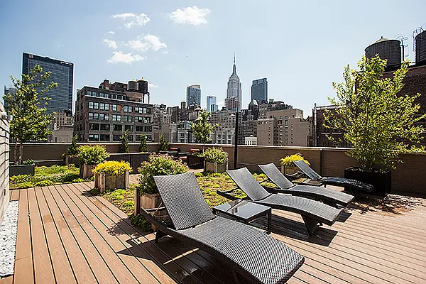 260 W 26th St #6E — Photo 22