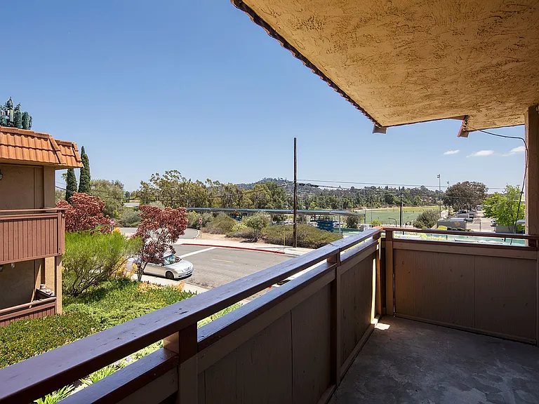 Volterra Apartments — Photo 74