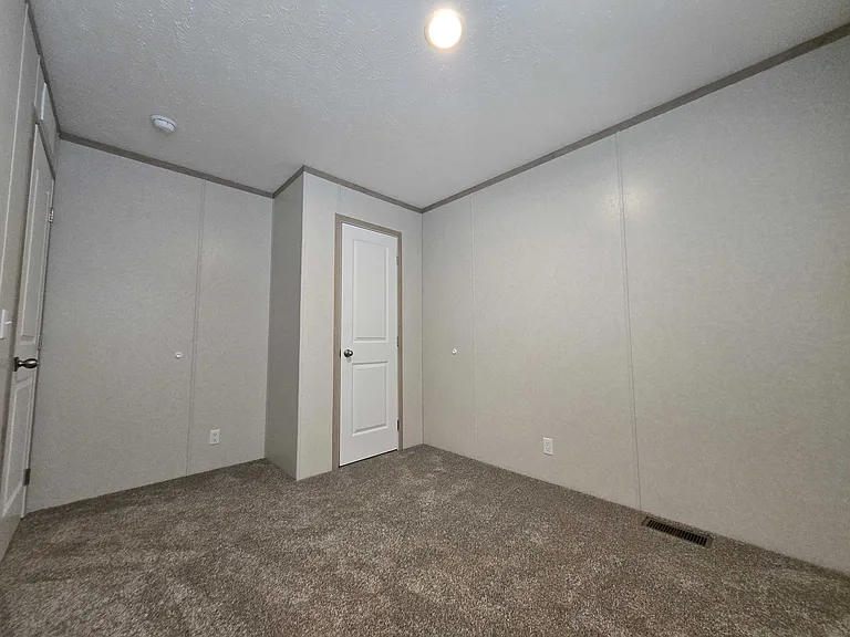 29800 Guilford Cir #471 — Photo 24