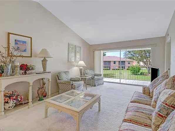 1406 Churchill Cir #P-203, Naples, FL 34116