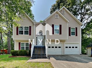 6396 Hillview Ln, Douglasville, GA 30134
