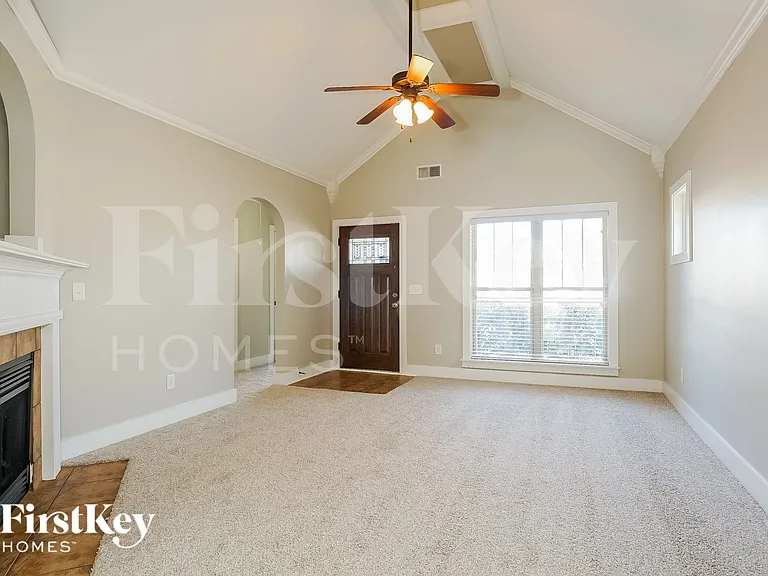 152 Moss Stone Ln — Photo 3