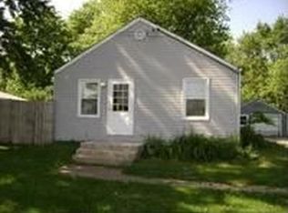 2 Farm St, Crete, IL 60417