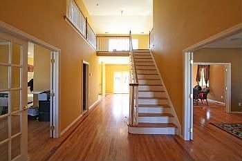5th image of 8 Quintyne Dr