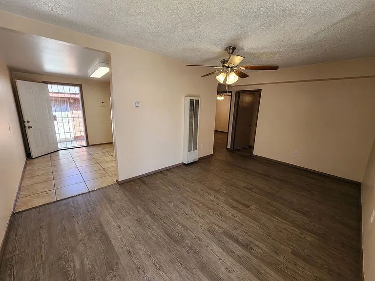 1401-1407 Aspen Dr — Photo 3