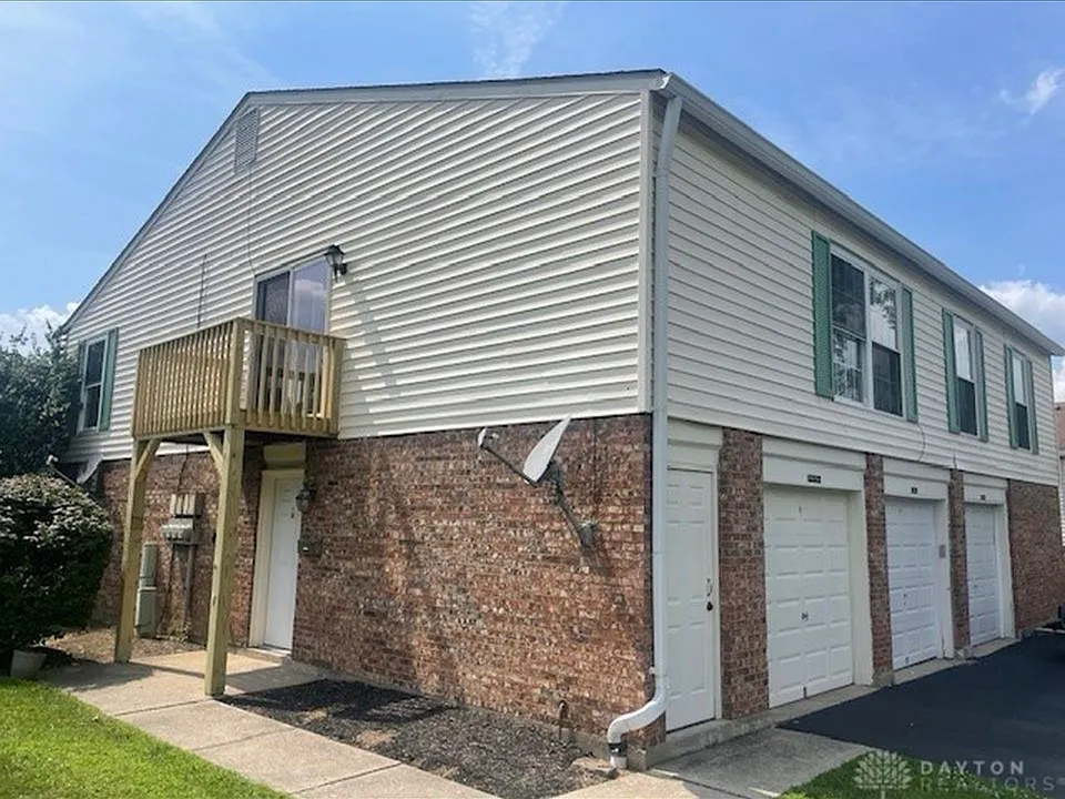 64 Sunnyside Dr #20