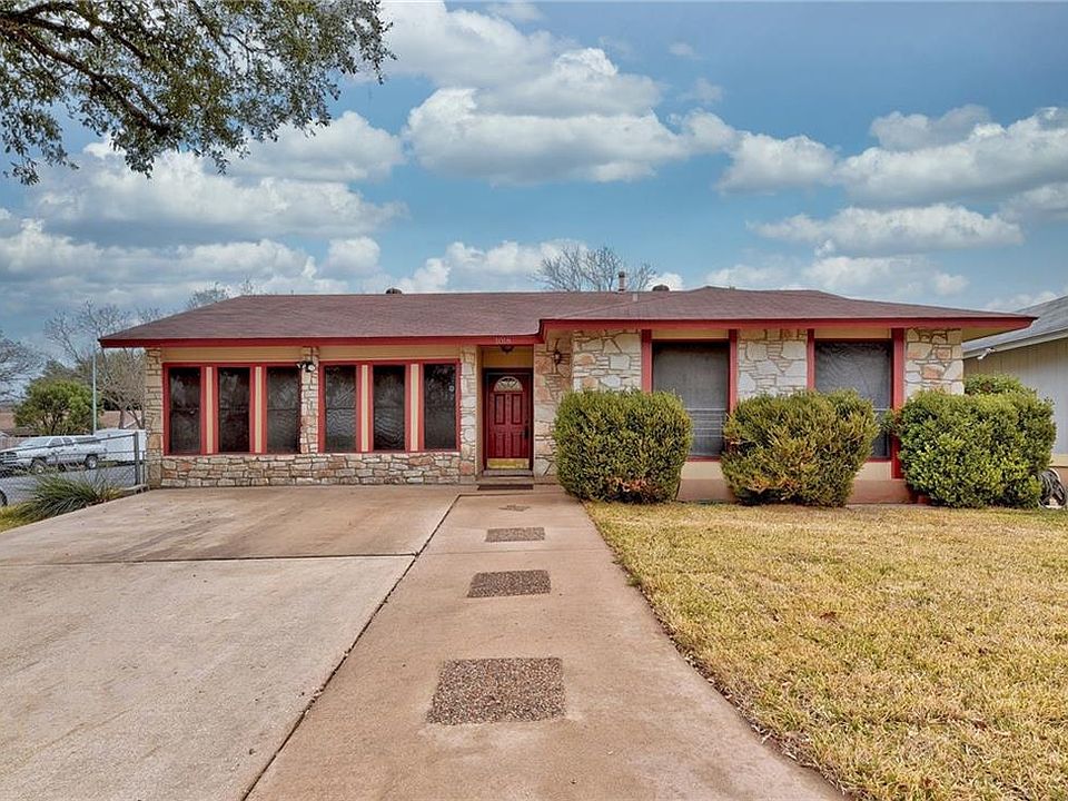 1st image of 1018 Hillside Oaks Dr