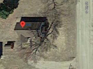 204 S 4th St, Plainview, NE 68769