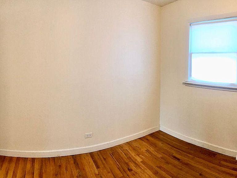 1st image of 459 Crandon Ave