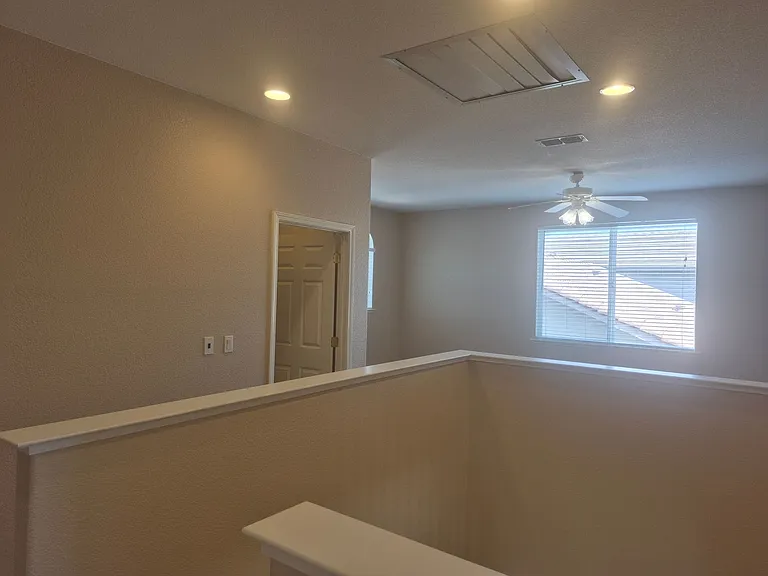 5040 Kankakee Dr — Photo 15