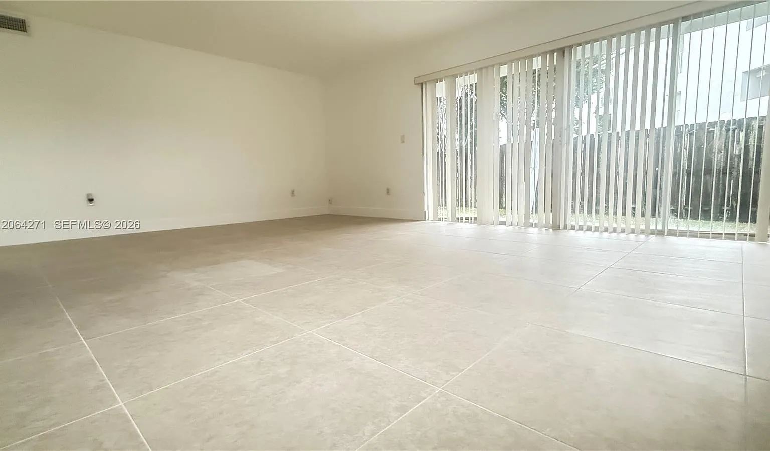 Paradise At Dadeland Condo — Photo 1
