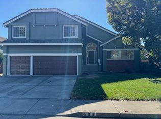296 Fruitvale Rd, Vacaville, CA 95688