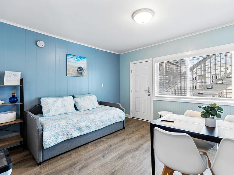 44 E Grand Ave #462 — Photo 6
