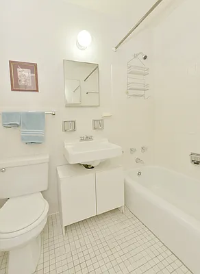 Rented by BSRG Realty | media 15