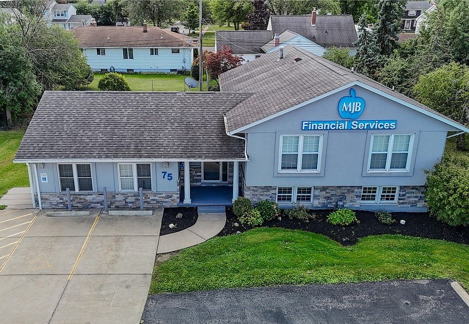 1st image of 75 Maple Rd