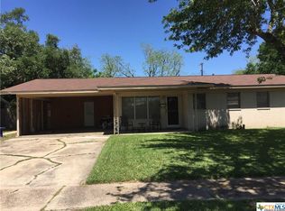1304 Dick St, Victoria, TX 77901
