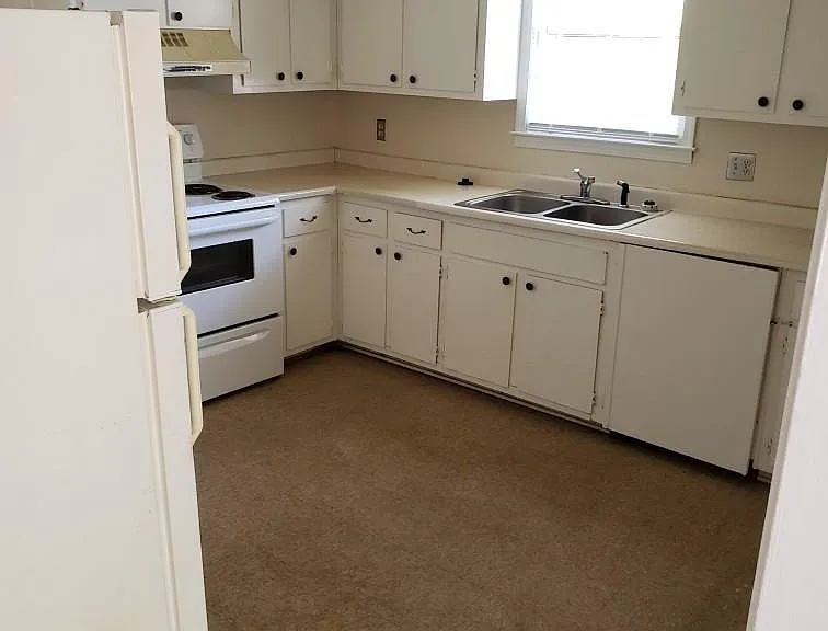 11 Eldorado Dr #6B — Photo 2