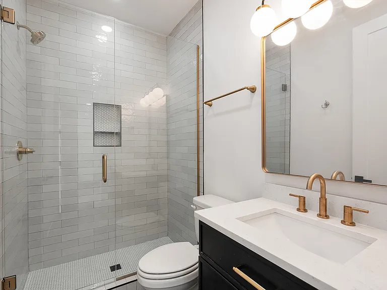 177 Little Green St #A — Photo 5