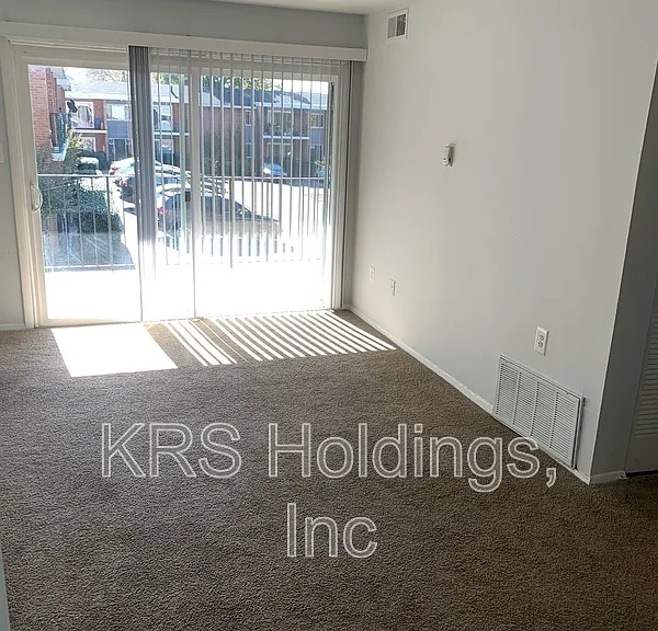 1700 The Carlisle Apartments #14 — Photo 8