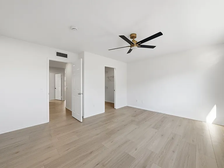 25715 Wagner Way #B — Photo 12