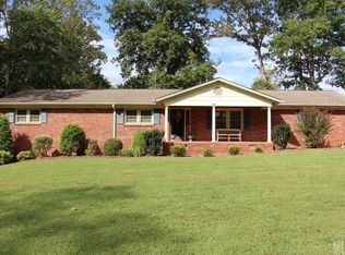 1663 26th St NE, Hickory, NC 28601