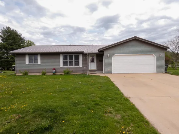 1109 Dellwood St, Boscobel, WI 53805