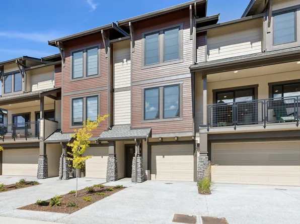 1952 SE 12th St, North Bend, WA 98045