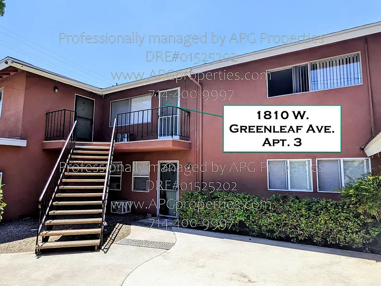 1810 W Greenleaf Ave #3 — Photo 2