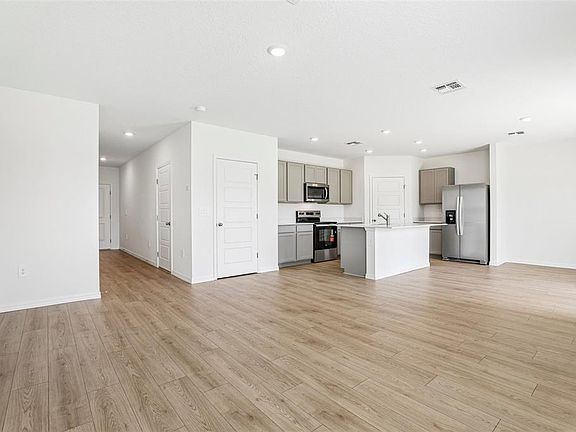 4th image of 6060 NAVONA WAY