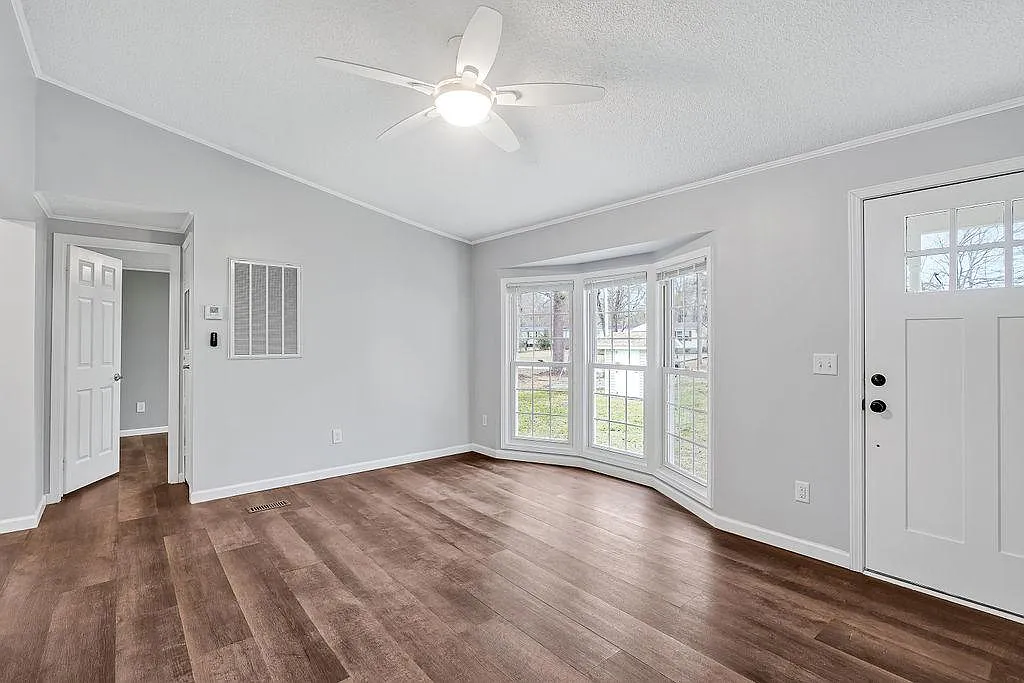 101 Marlin Ct — Photo 2