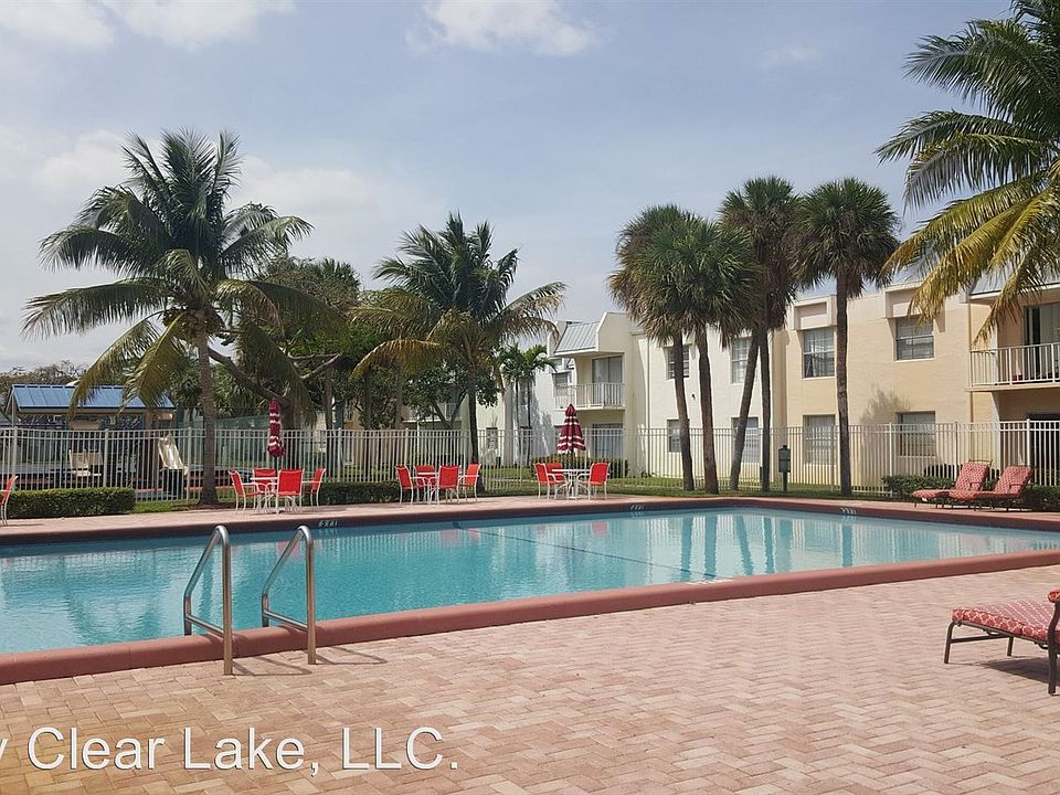 2nd image of 411 Executive Center Dr APT 207