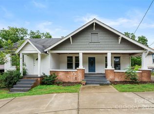 215 W D St, Newton, NC 28658