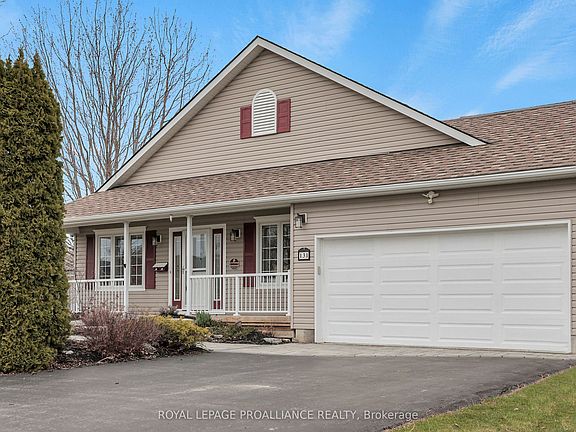 3rd image of 131 Mills Rd