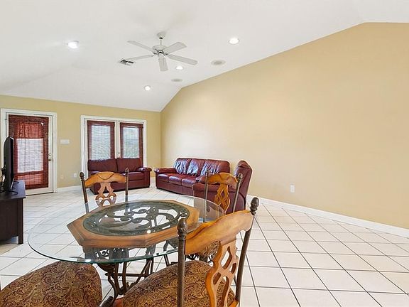 4th image of 10528 Zalma St
