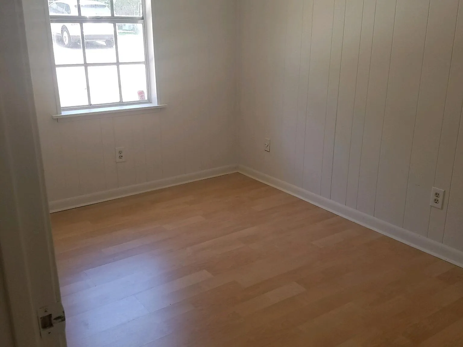 819 Center St — Photo 3
