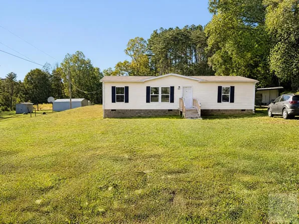 8811 Chatham Rd, Martinsville, VA 24112