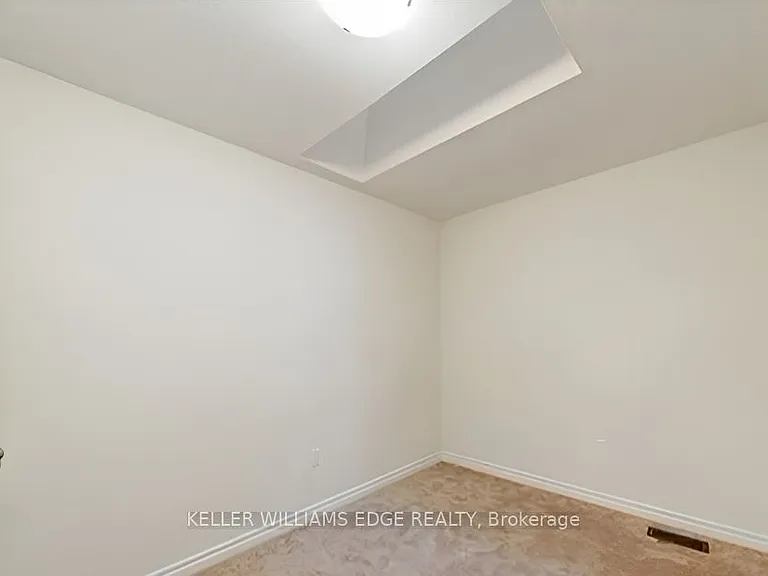 383 Dundas St E #38 — Photo 5